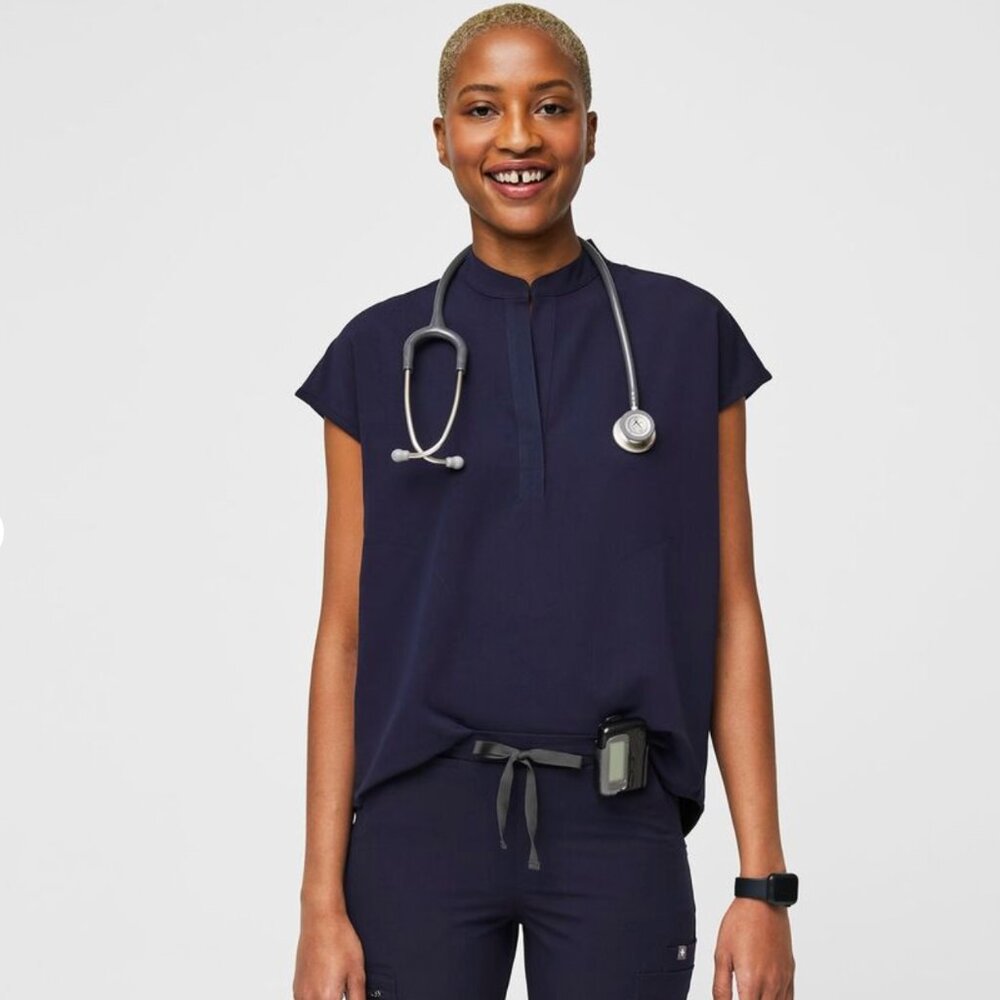 Figs Rafaela Oversized Scrub Top Navy XS